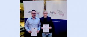 Henrik Bernitt und Morten Katzuba bei der Freisprechung zum Steuerfachwirt